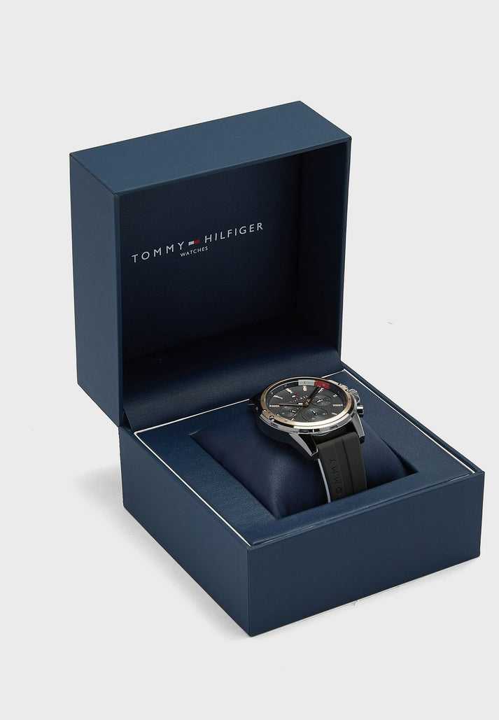 TMY Hilfiger Montre Homme Quartz Bracelet Silicone Cadran Gris