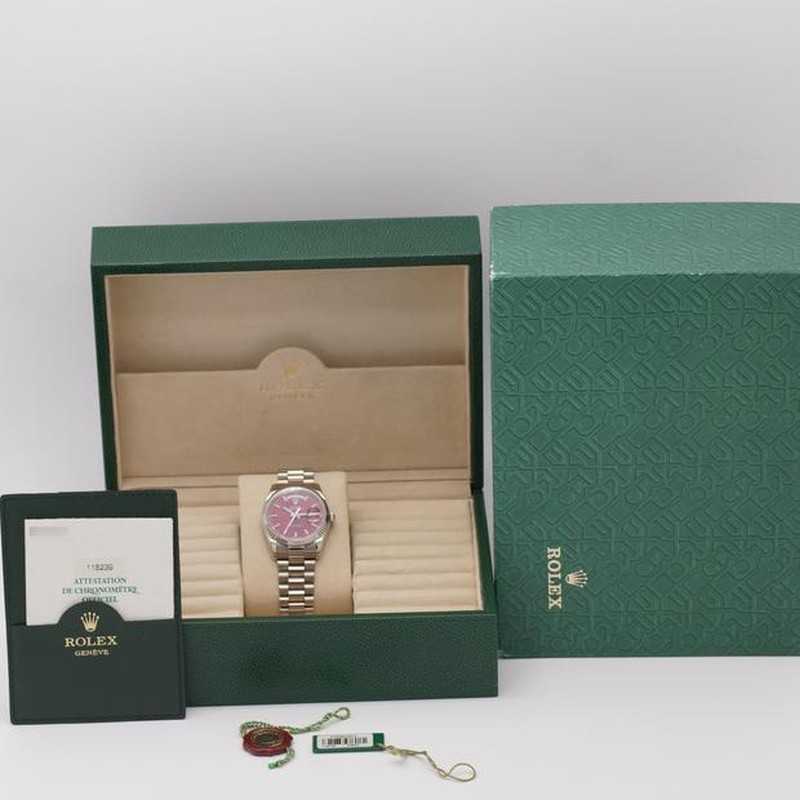 Rolex Day-Date 36 Cadran Rouge Cerise Platine