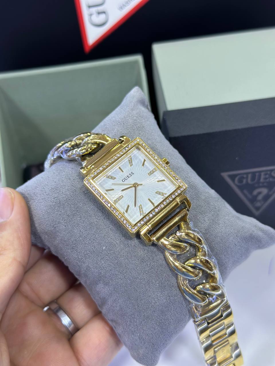 Guess Montre pour Femme, W1030L2