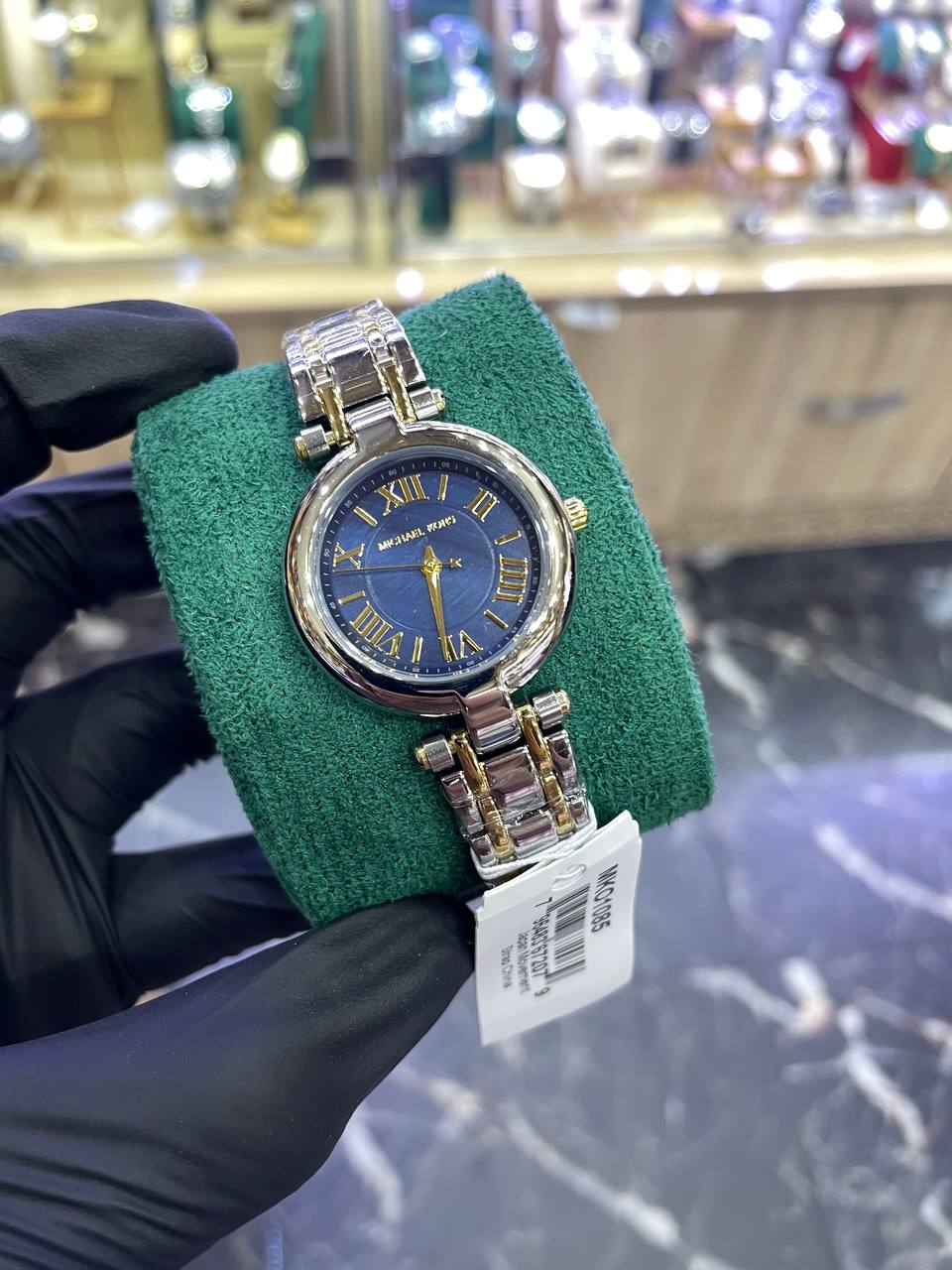 Michael Kors Outlet
Montre Laney bicolore