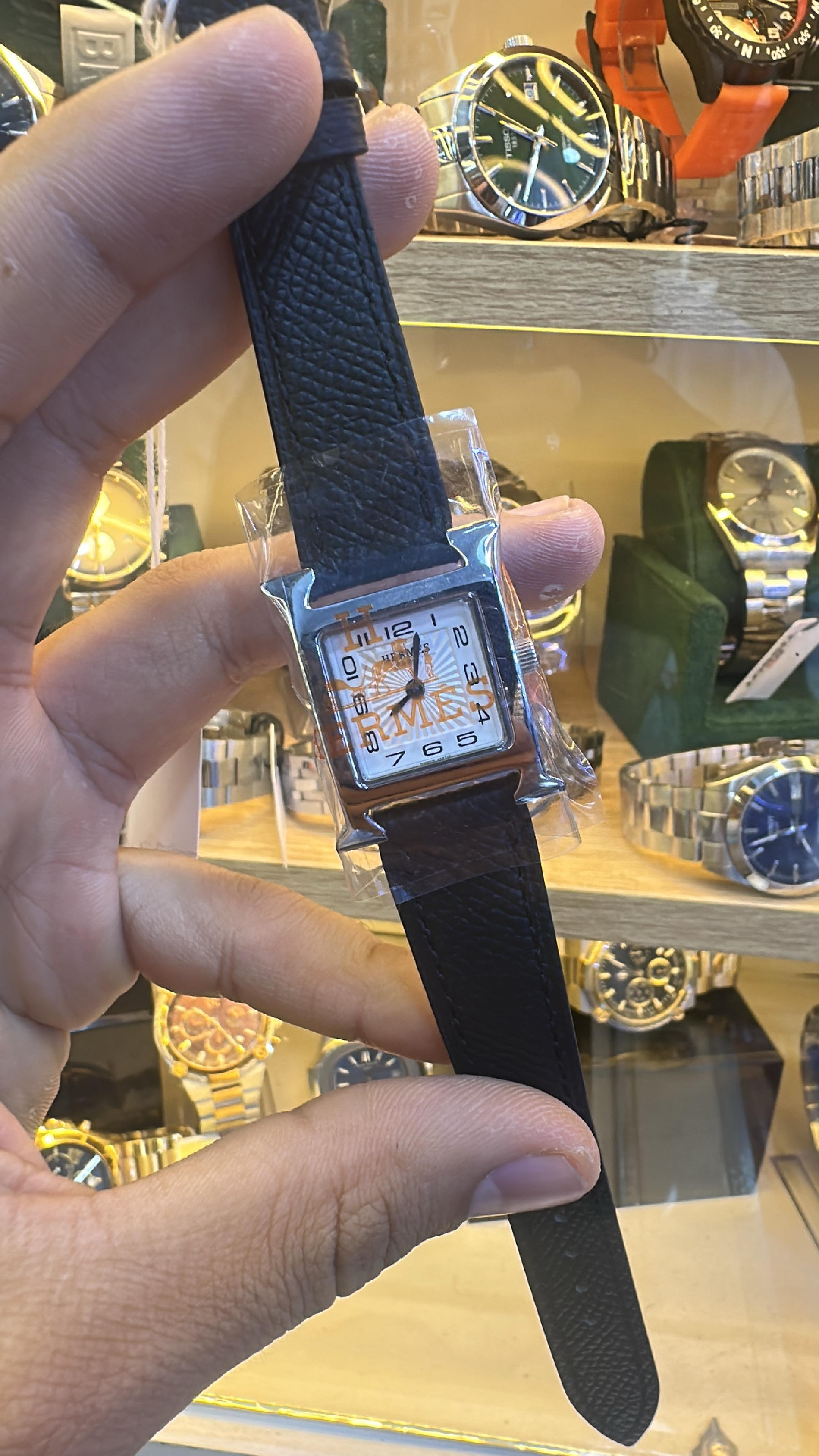 Montre Heure H, modèle moyen, 30 mm