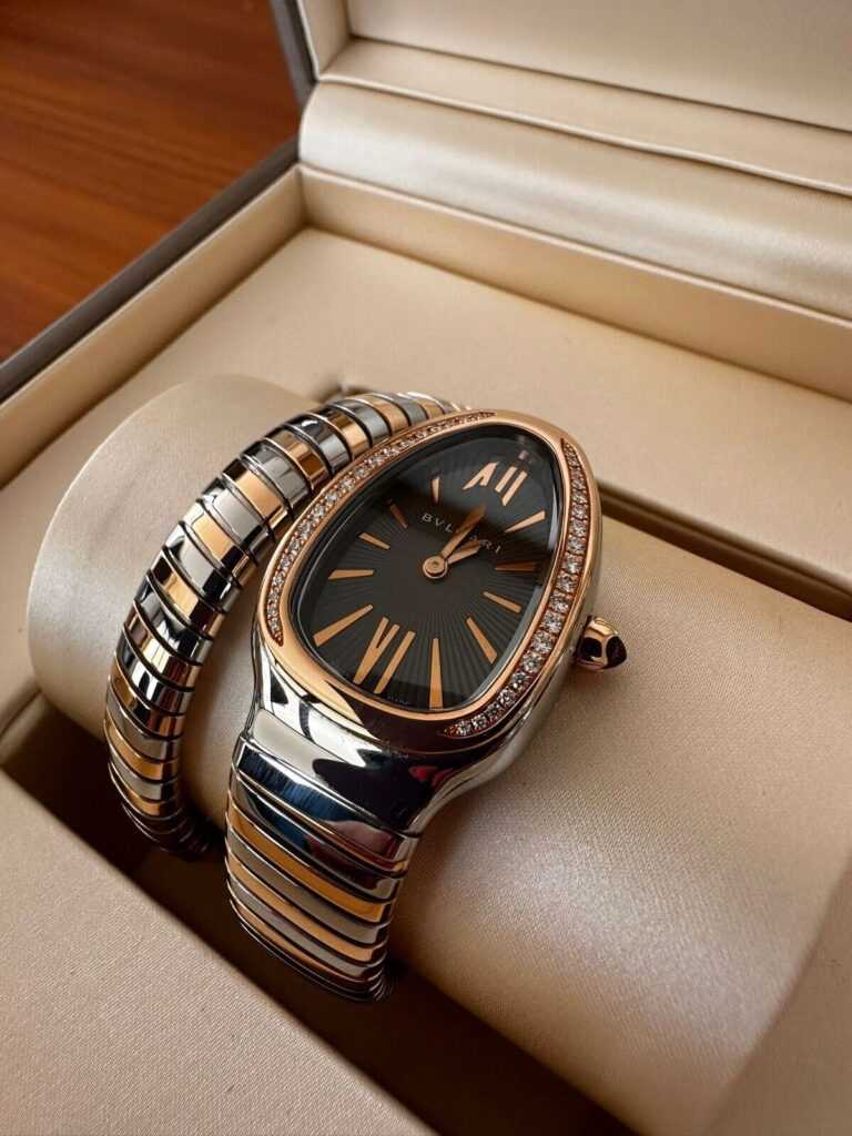 BULGARI Serpenti cadran noir