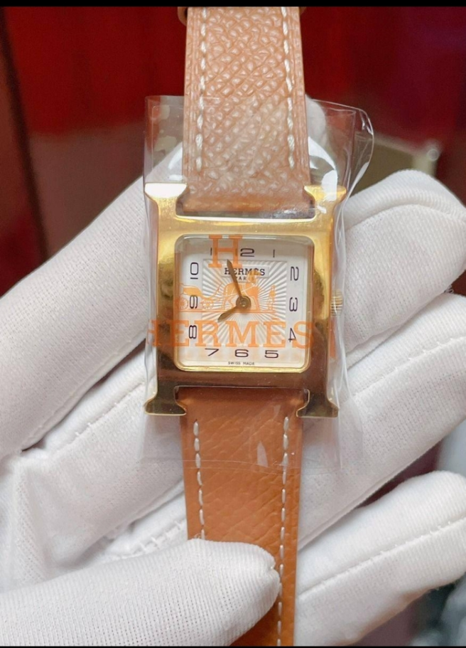 Montre Heure H, modèle moyen, 30 mm