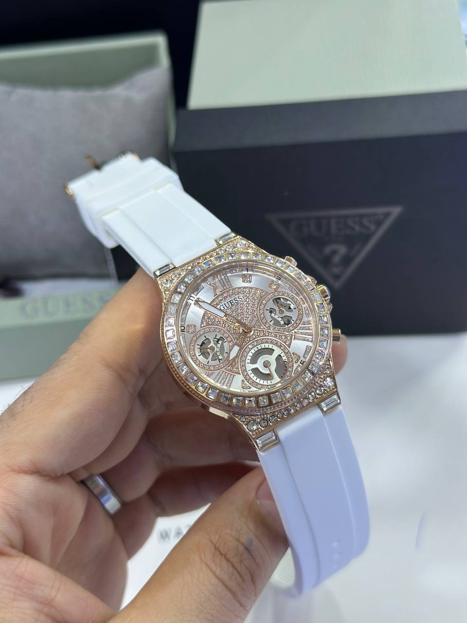 Montre Guess Moonlight White