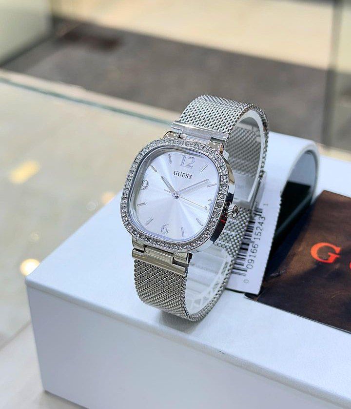 Montre femme Guess Tapestry argenté gw0354l1