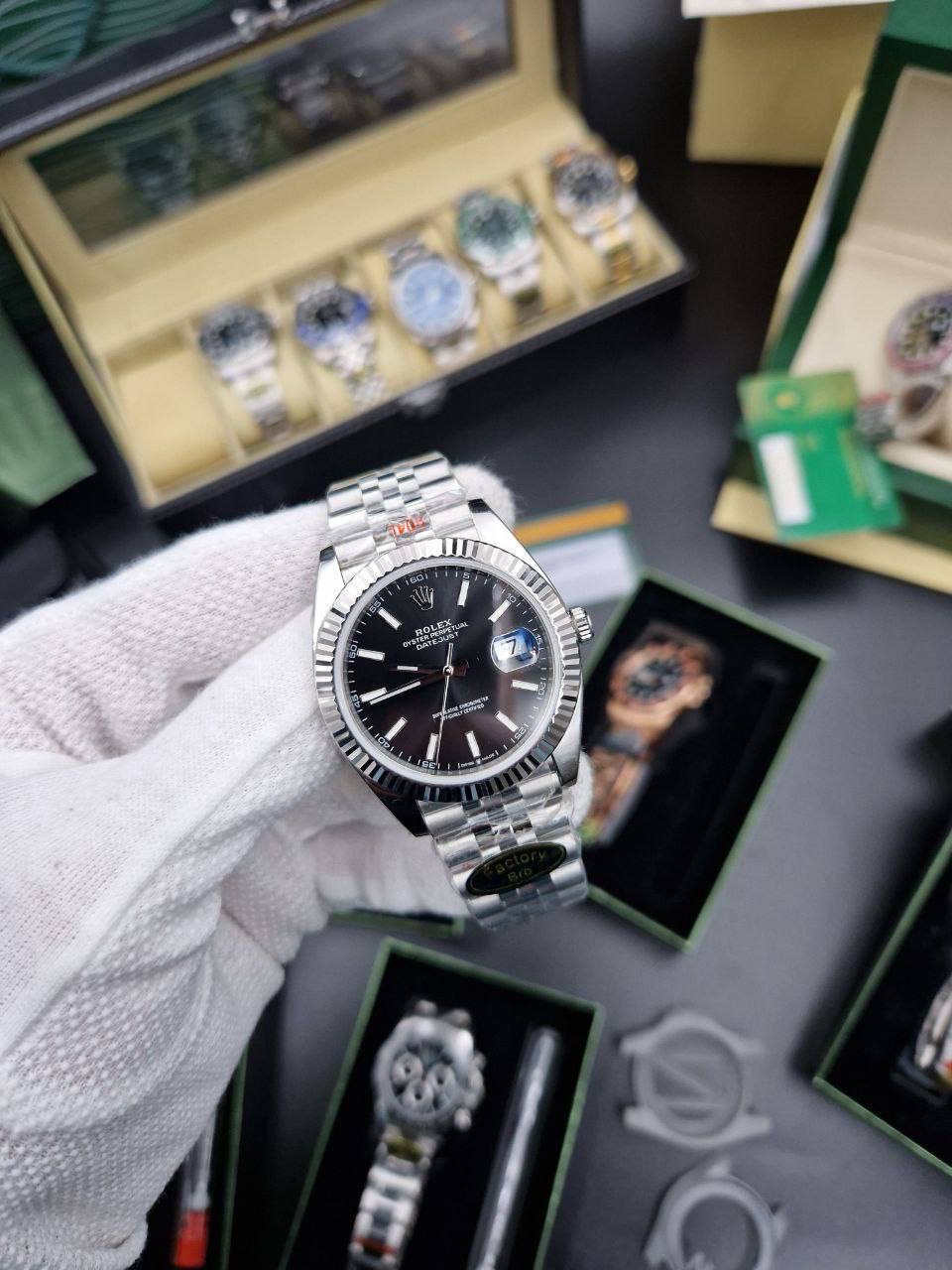 Steel bracelet
DATEJUST BLACK