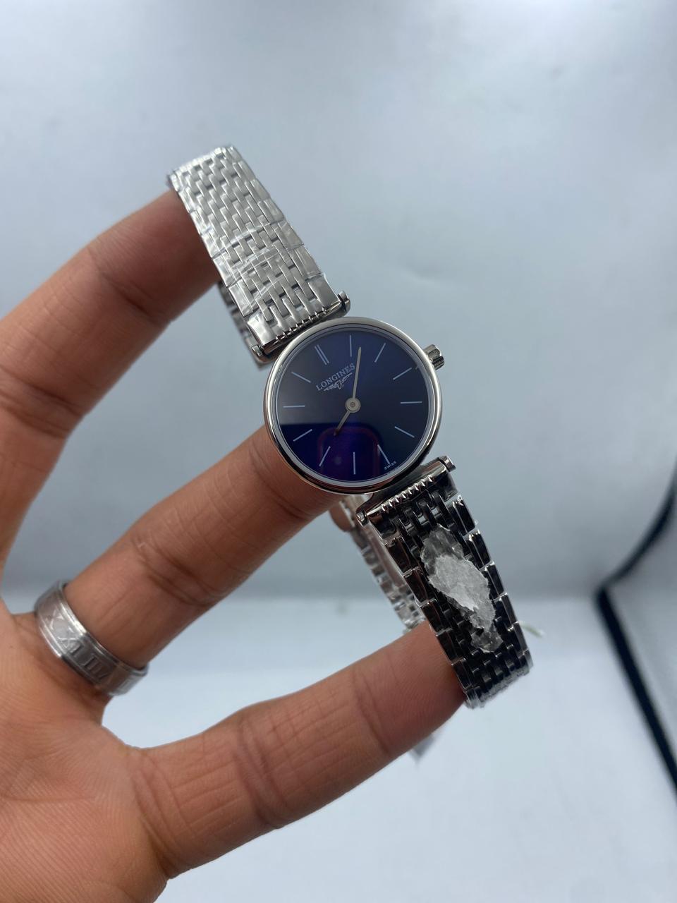 Montre Longines pour femme, bleue