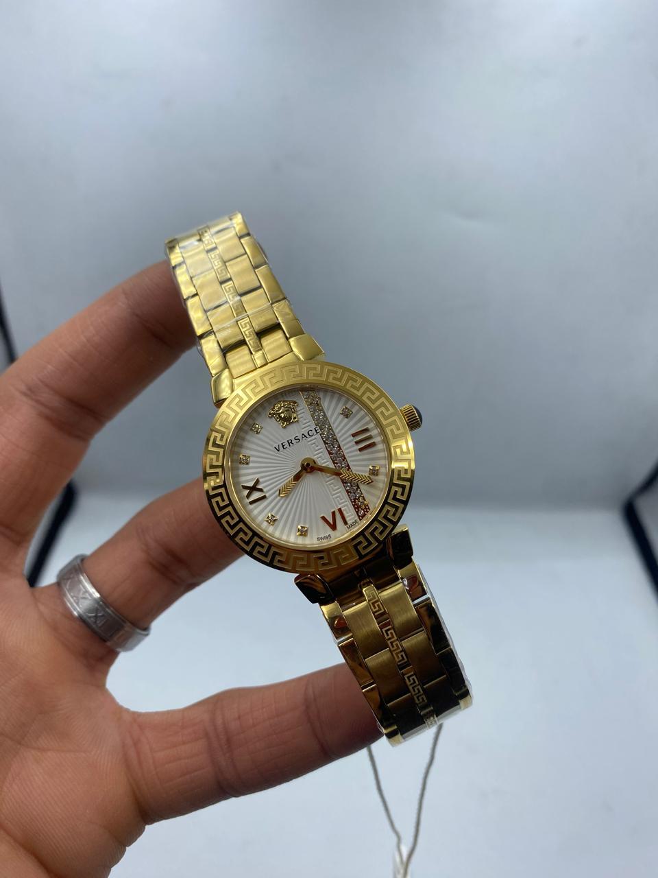 VERSACE
Montre Greca Icon à Diamants
