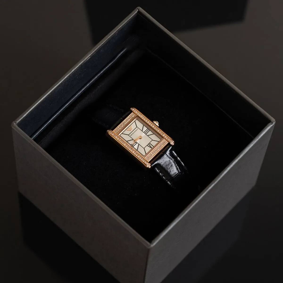 Emporio Armani Montre analogique noire, AR11624