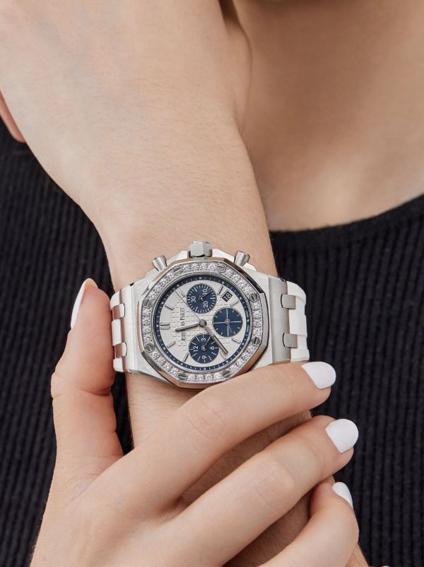 Audemars Piguet             Montre Royal Oak Offshore Classic 37 mm